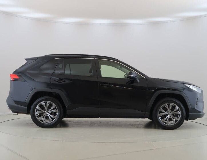 Toyota RAV4 SUV 2,0 l 129 kw
