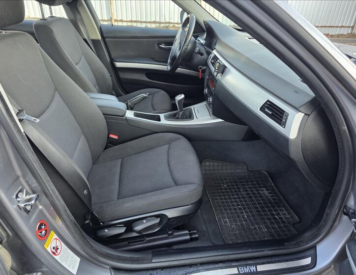 BMW Řada 3 Kombi 2,0 l 105 kw