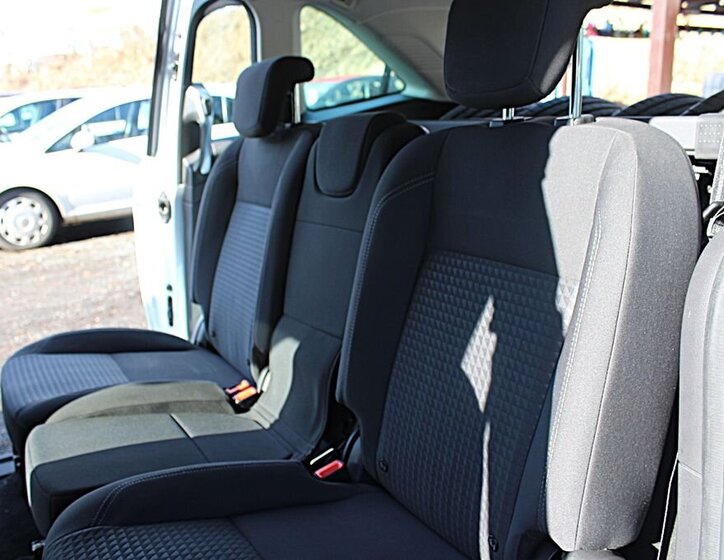 Ford Grand C-MAX MPV 999,0 74 kw