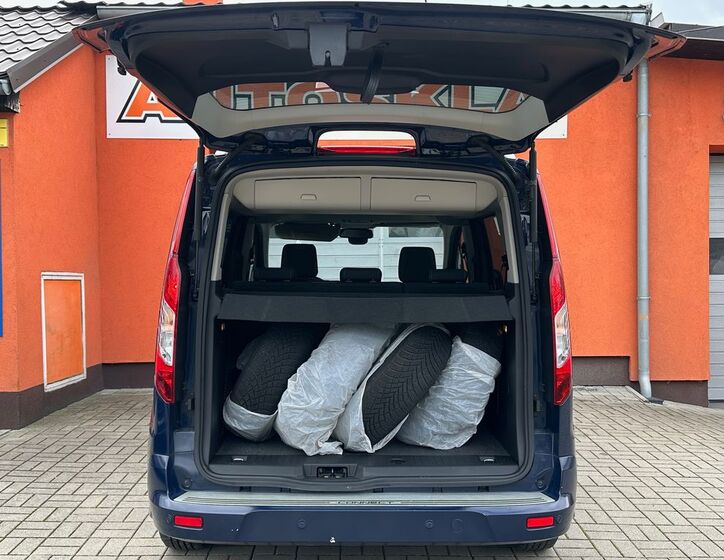 Ford Tourneo Connect 7