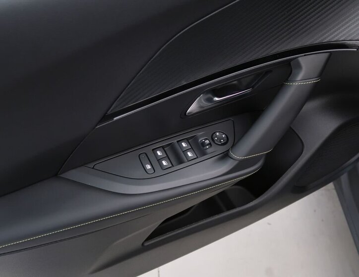 Peugeot 2008 SUV / Terénní 1,2 l 96 kw