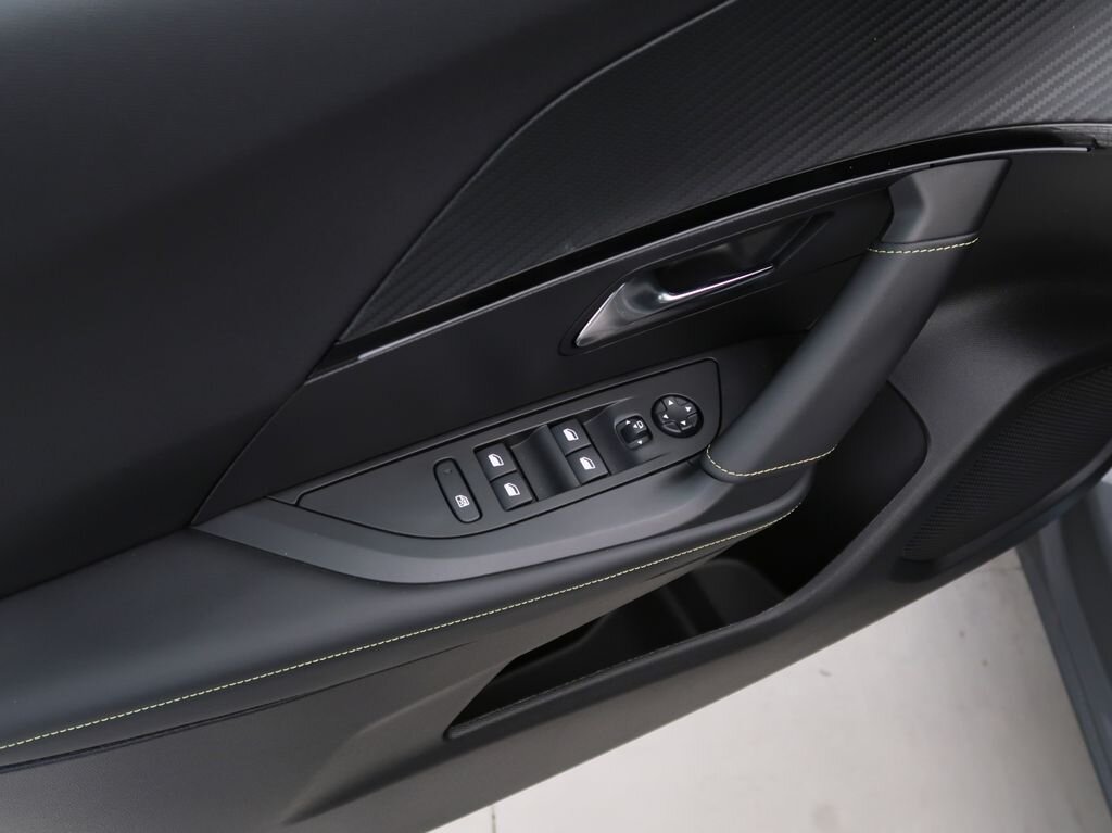 Peugeot 2008 SUV / Terénní 1,2 l 96 kw