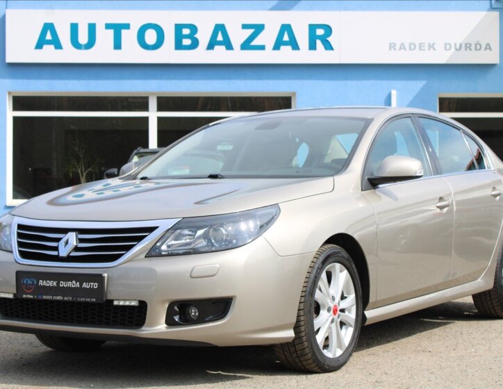 Renault Latitude Sedan / Limuzína 2,0 l 127 kw