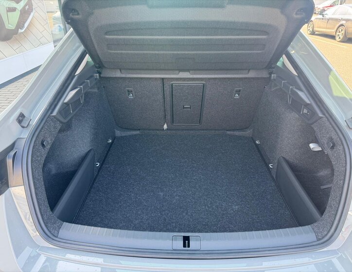 Škoda Octavia Sedan / Limuzína 1,5 l 110 kw