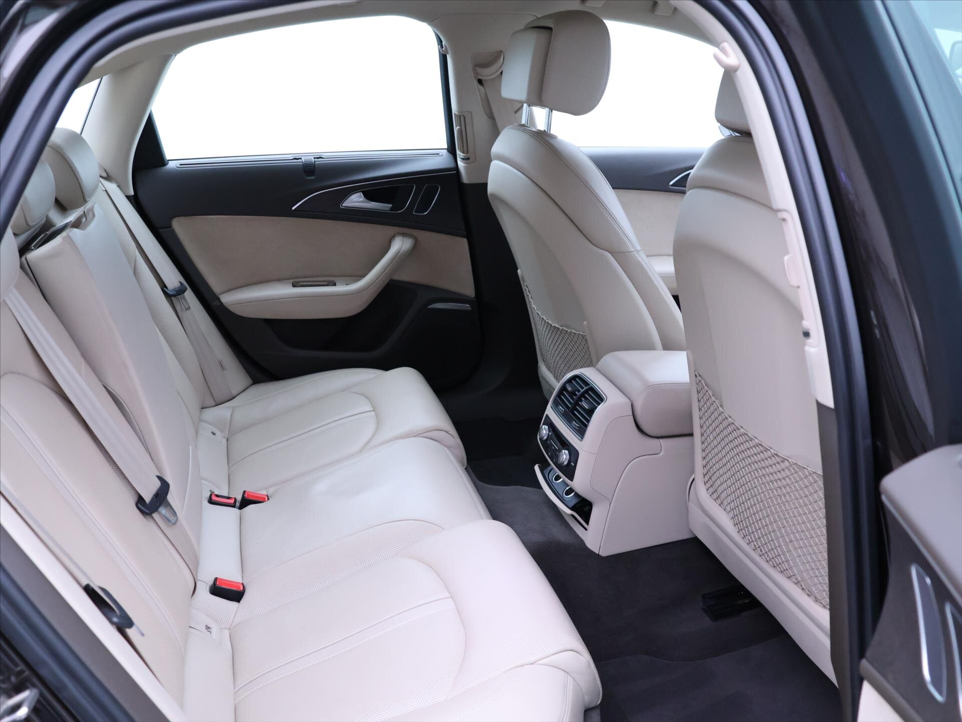 Audi A6 Sedan / Limuzína 3,0 l 235 kw