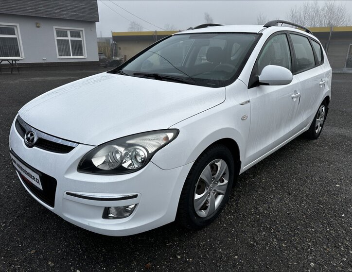 Hyundai i30 24