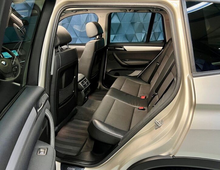 BMW X3 11