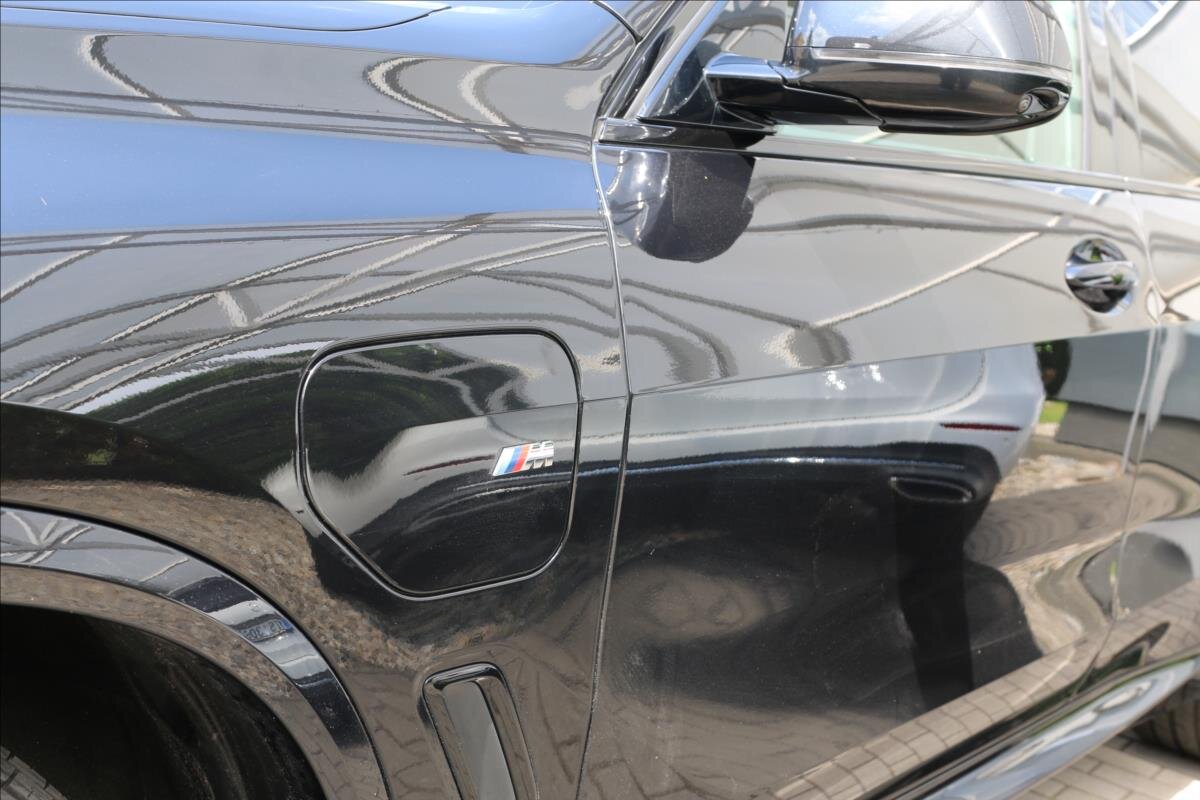 BMW X5 Kombi 3,0 l 290 kw