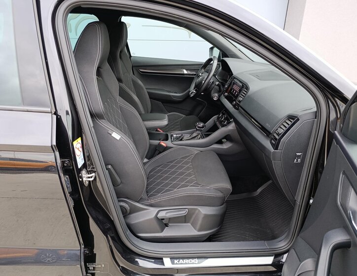 Škoda Karoq SUV / Terénní 1,5 l 110 kw