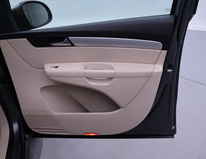 Volkswagen Sharan 14