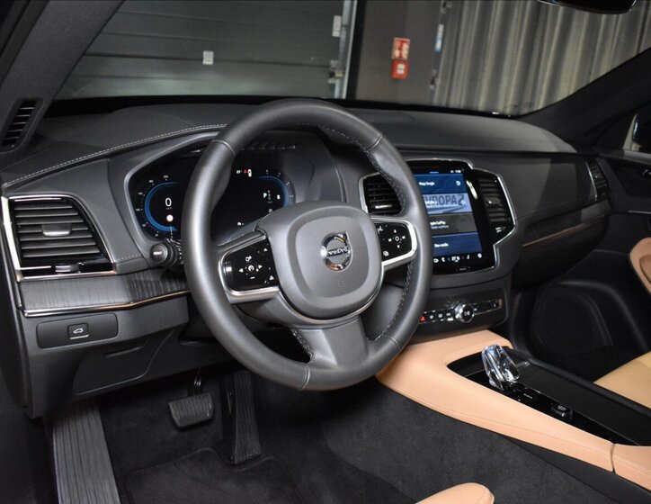 Volvo XC90 SUV 2,0 l 173 kw