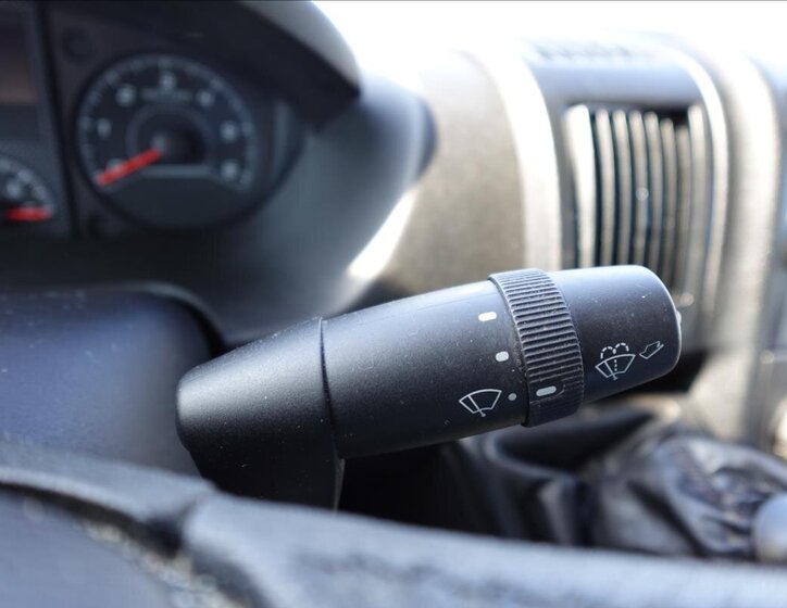 Peugeot Boxer Valník 2,2 l 121 kw