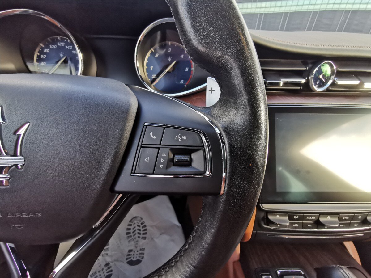 Maserati Quattroporte Sedan 3,0 l 202 kw