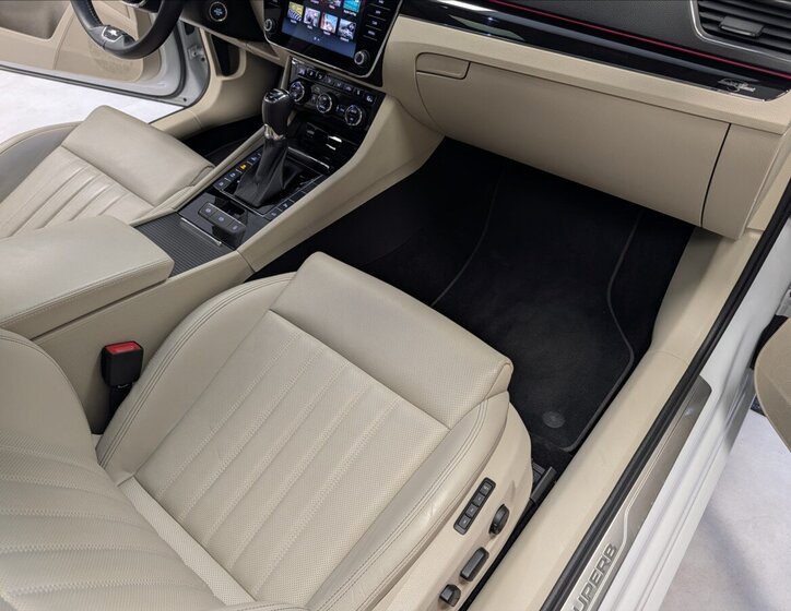 Škoda Superb Liftback 1,4 l 115 kw