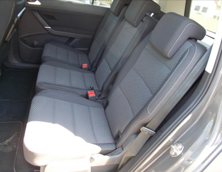 Volkswagen Touran 15