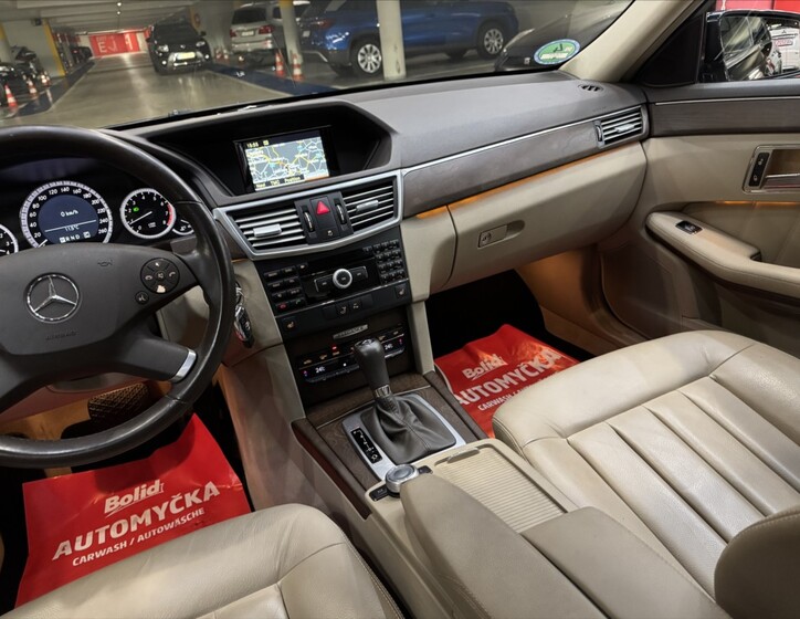 Mercedes-Benz Třídy E 24