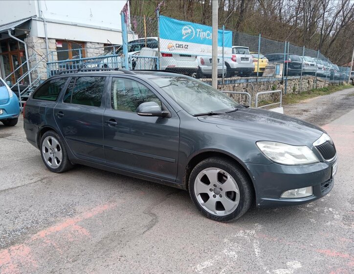 Škoda Octavia Kombi 2,0 l 103 kw