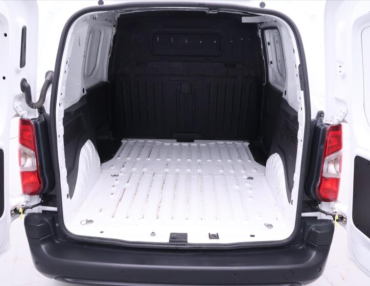 Peugeot Partner Ostatní 1,5 l 75 kw