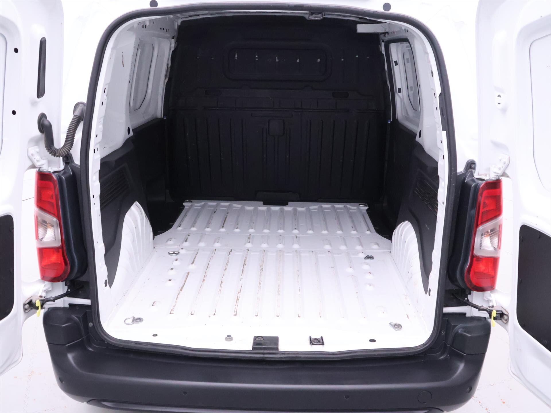 Peugeot Partner Ostatní 1,5 l 75 kw