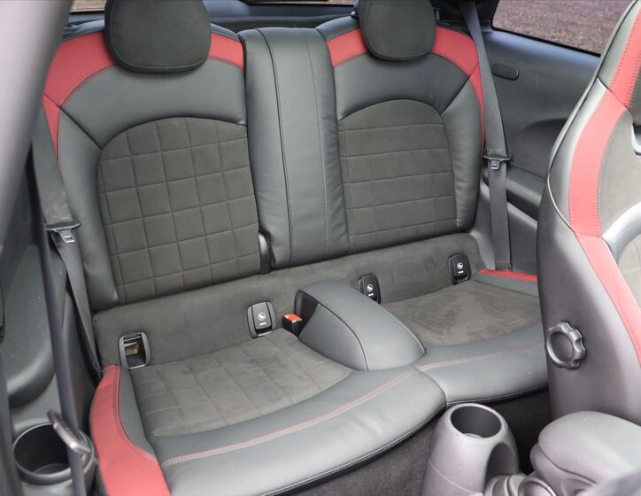 Mini Cooper Hatchback 2,0 l 170 kw