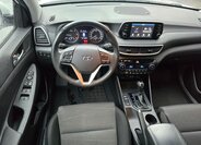 Hyundai Tucson SUV 1,6 l 100 kw