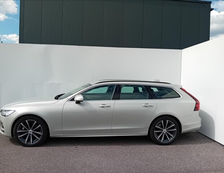 Volvo V90 10