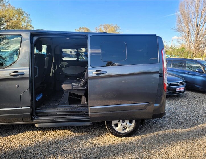 Ford Tourneo Custom MPV 2,0 l 125 kw