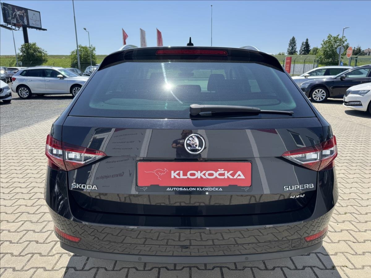 Škoda Superb
