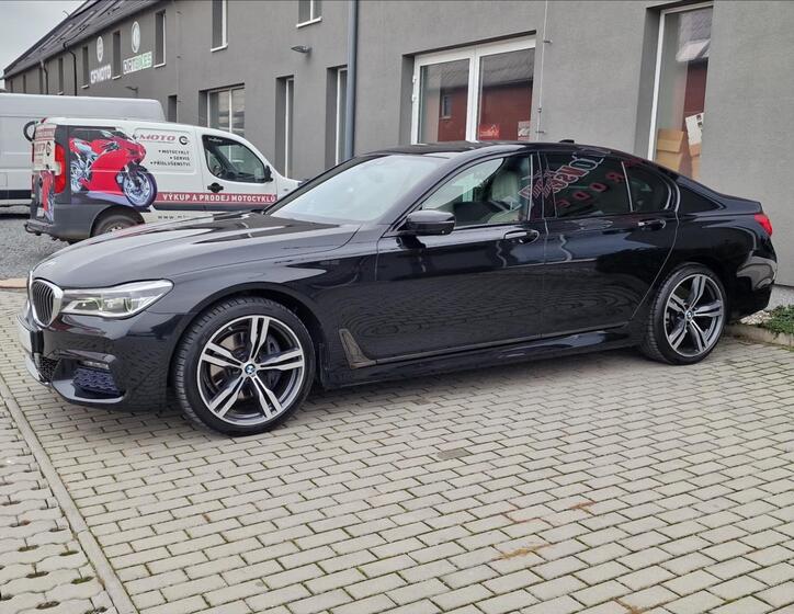 BMW Řada 7 6