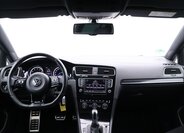 Volkswagen Golf Kombi 2,0 l 221 kw