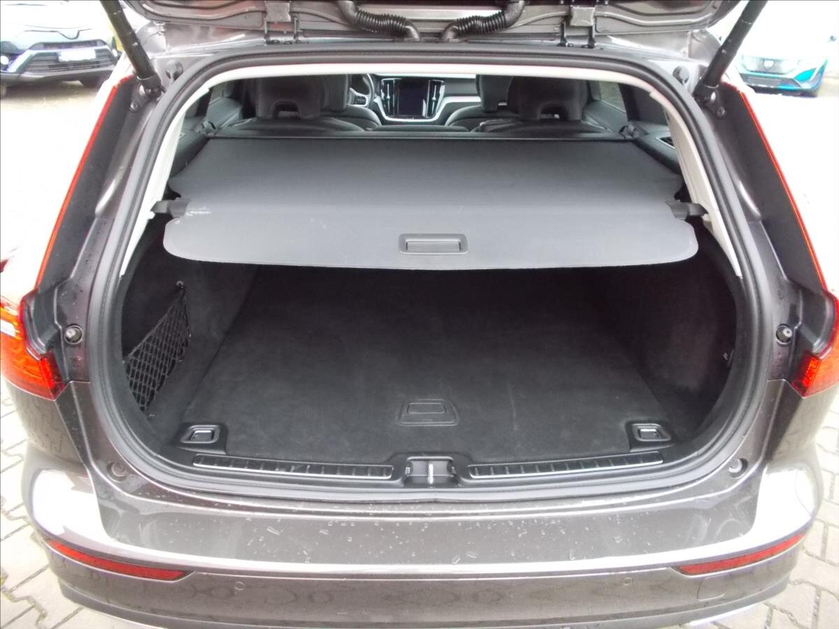 Volvo V60 Kombi 2,0 l 145 kw