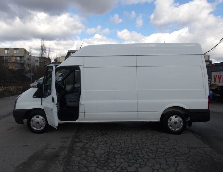 Ford Transit Skříň 2,2 l 74 kw