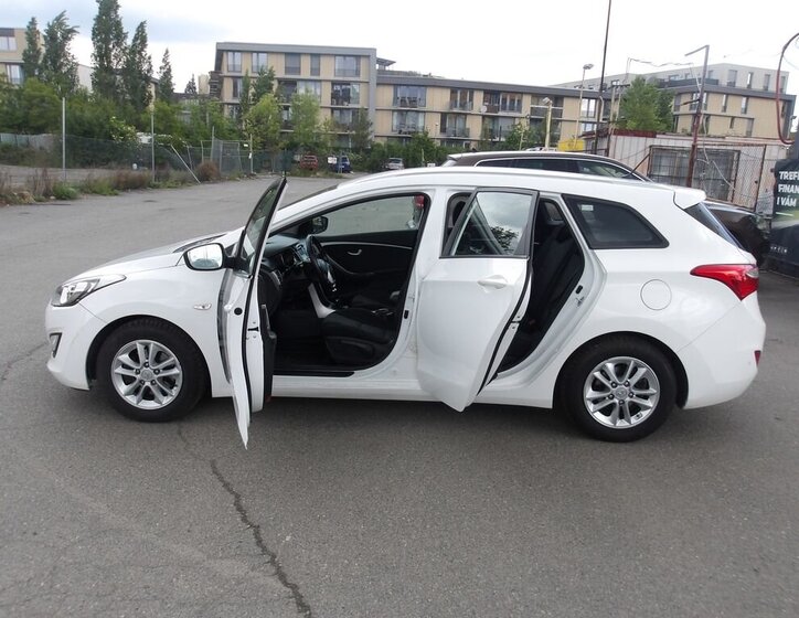 Hyundai i30 Kombi 1,6 l 88 kw