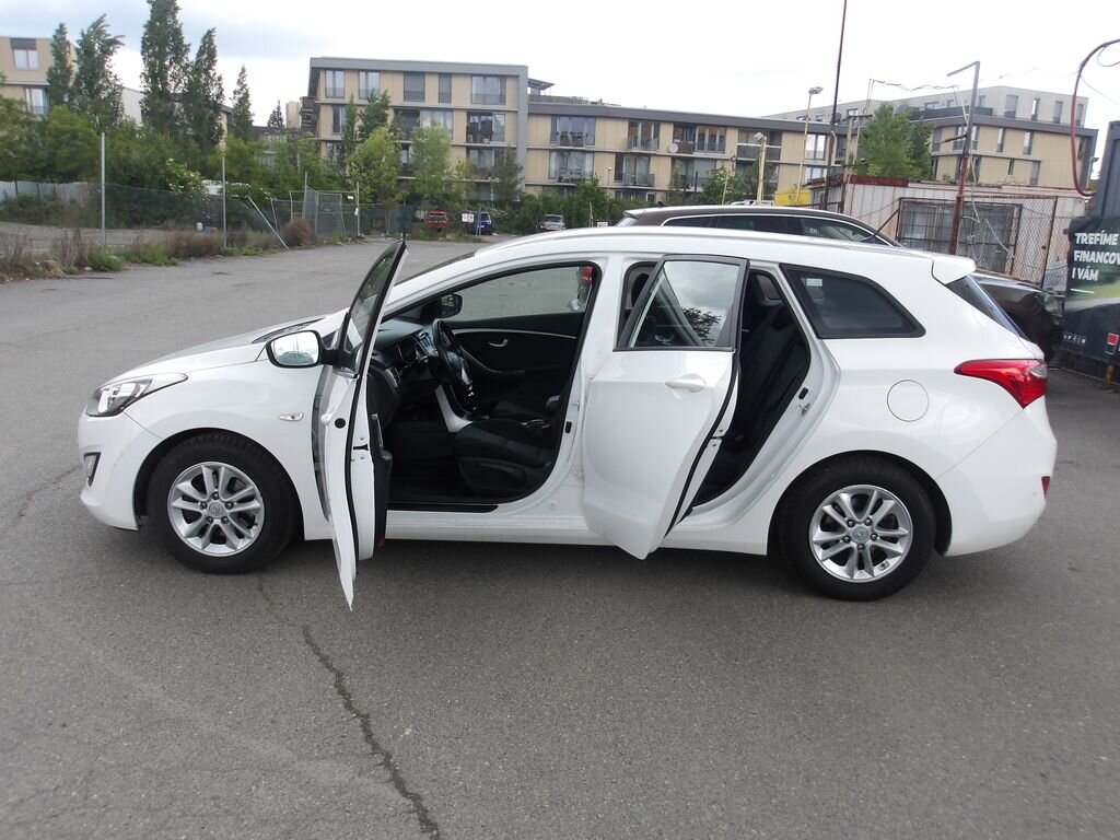 Hyundai i30 Kombi 1,6 l 88 kw