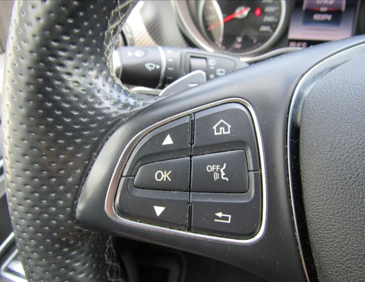 Mercedes-Benz Třídy V 22