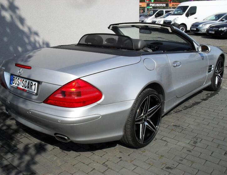 Mercedes-Benz SL 4