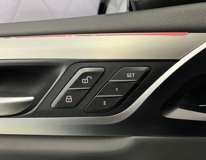 BMW X3 SUV / Terénní 3,0 l 195 kw