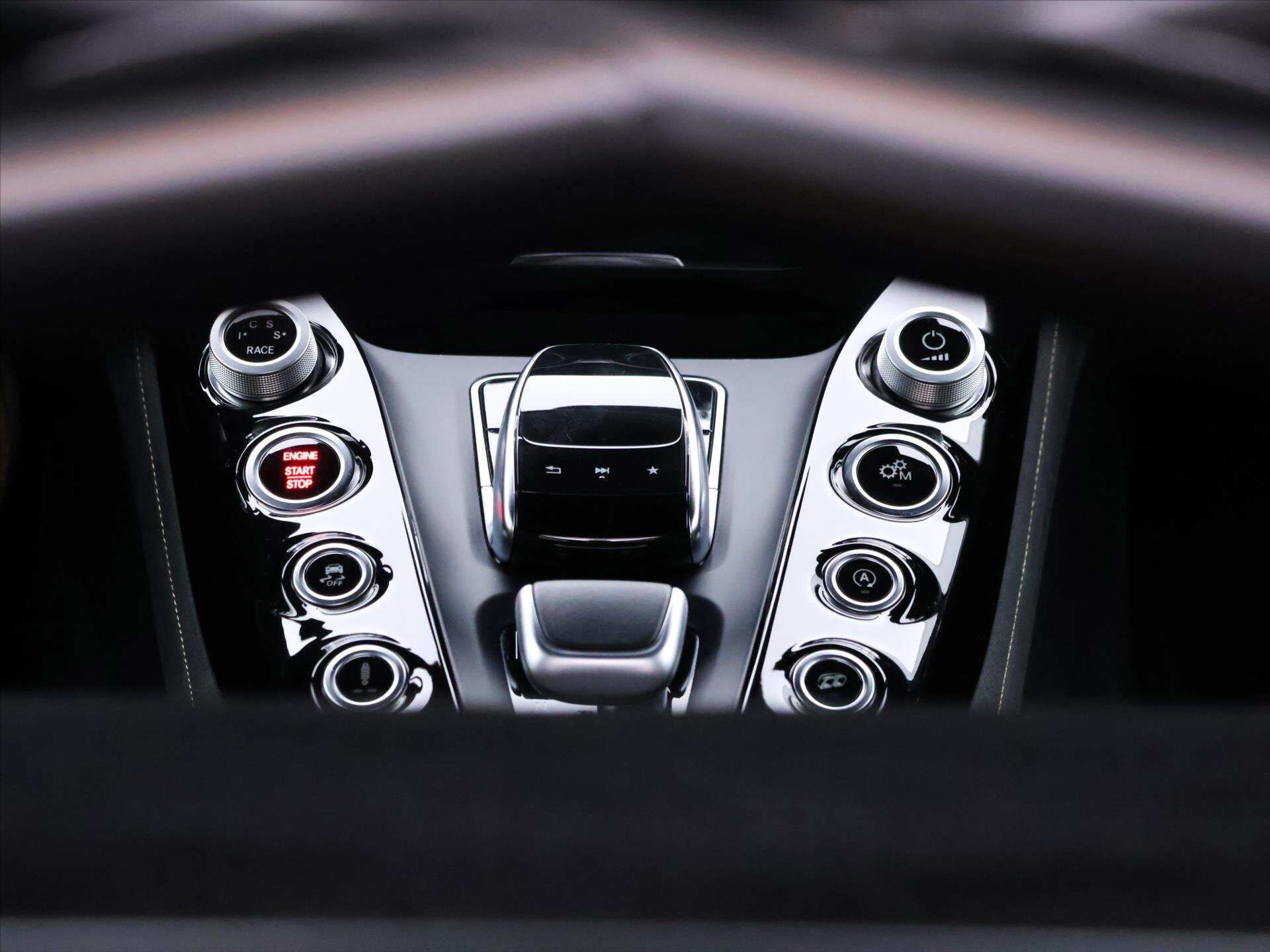 Mercedes-Benz AMG GT Kupé 4,0 l 430 kw