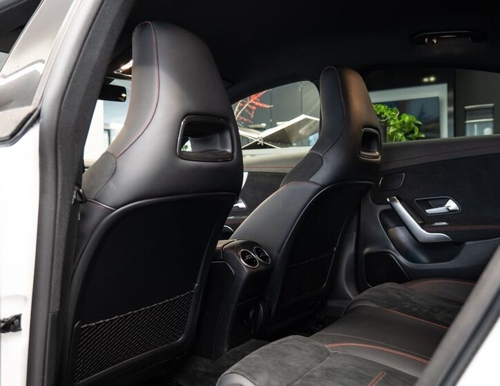 Mercedes-Benz CLA Sedan 2,0 l 110 kw