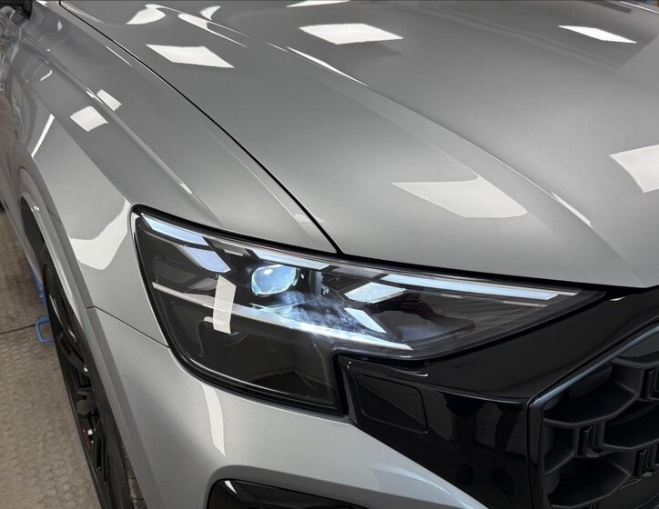 Audi Q8 SUV 3,0 l 210 kw