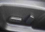 Renault Latitude Sedan / Limuzína 2,0 l 110 kw