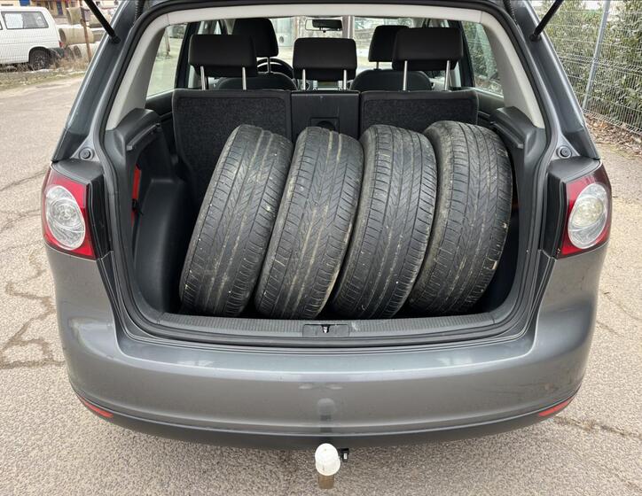 Volkswagen Golf Plus 24