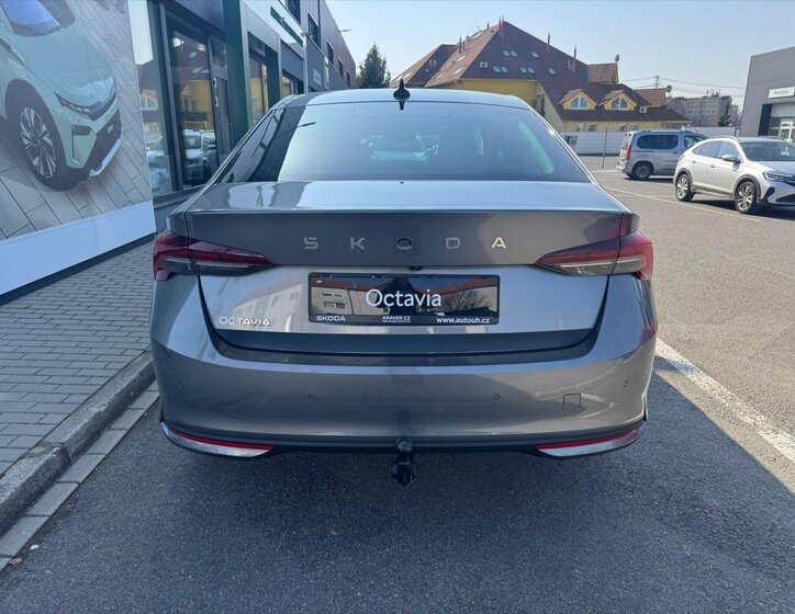 Škoda Octavia Sedan / Limuzína 1,5 l 110 kw