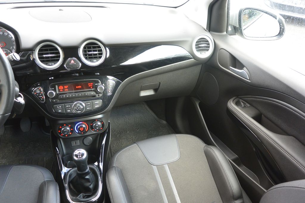 Opel Adam