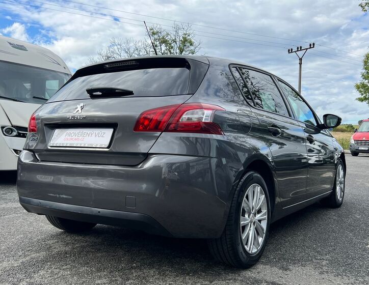 Peugeot 308 5