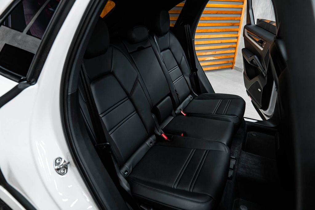 Porsche Cayenne SUV 3,0 l 260 kw