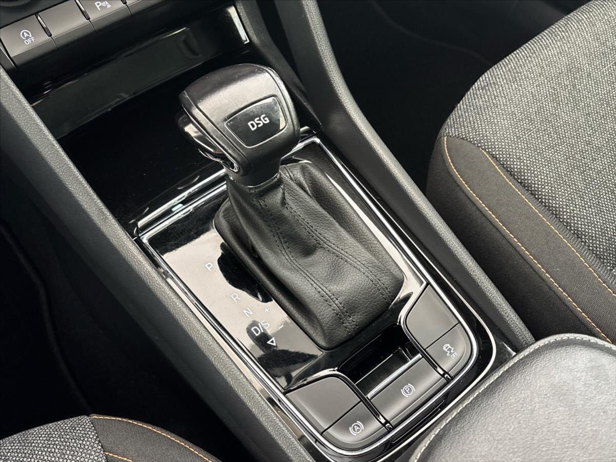 Škoda Karoq SUV / Terénní 1,5 l 110 kw