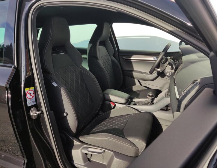 Škoda Karoq SUV 1,5 l 110 kw