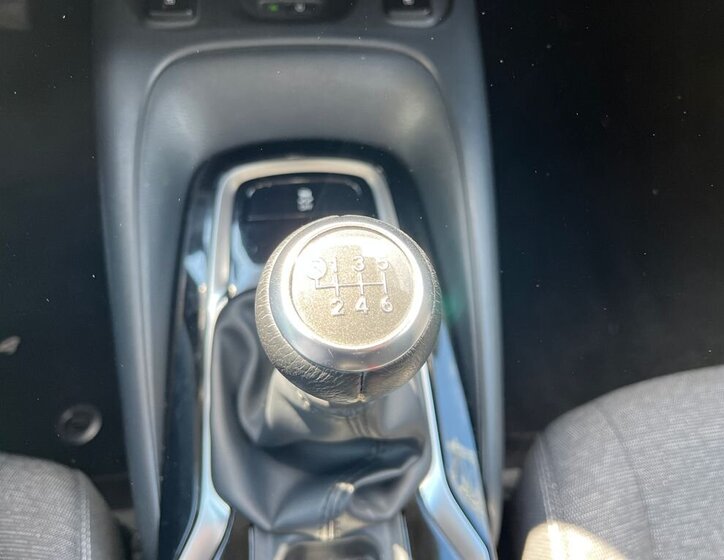 Toyota Corolla Sedan / Limuzína 1,5 l 92 kw