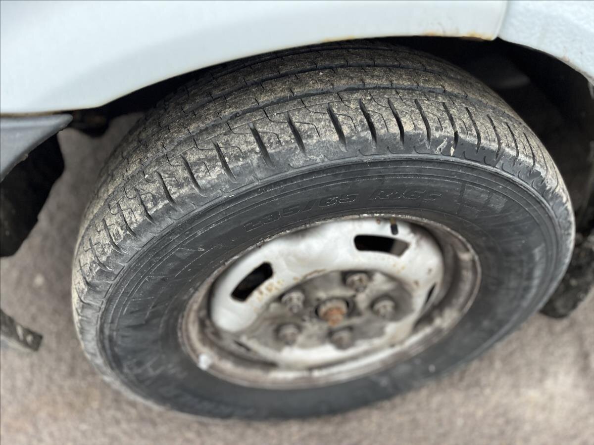 Ford Transit Skříň 2,2 l 74 kw